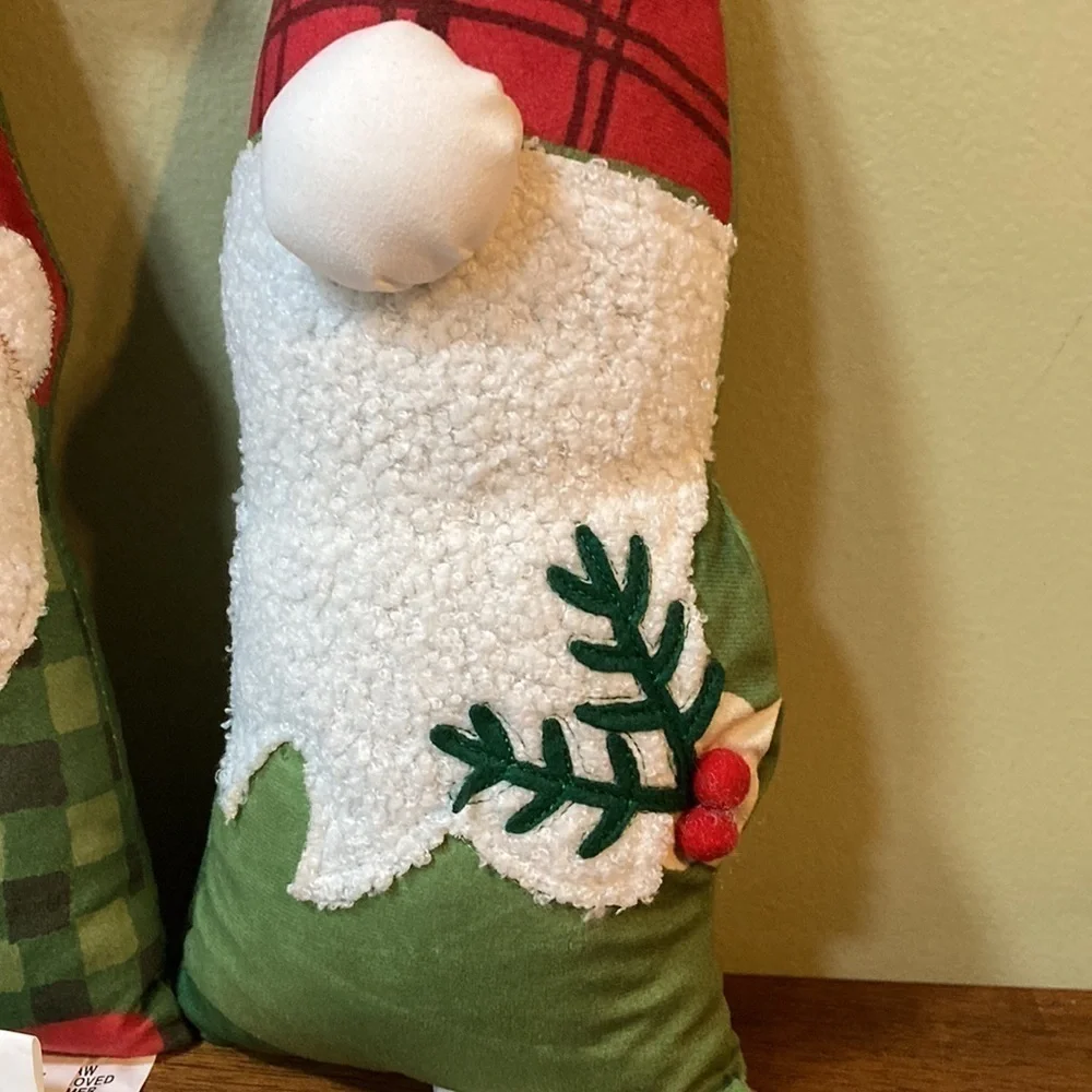 NEW ST. NICHOLAS SQUARE CHRISTMAS GNOME SHAPED 3 PACK PILLOW SET